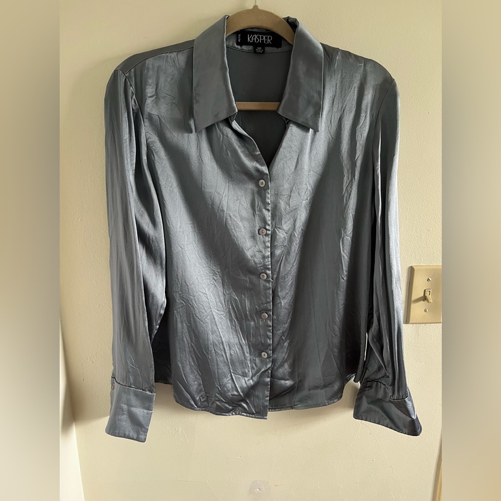 Kasper Gray  Silver 100% Silk Women's Button-Up Top Long Sleeves Size 14 Petite